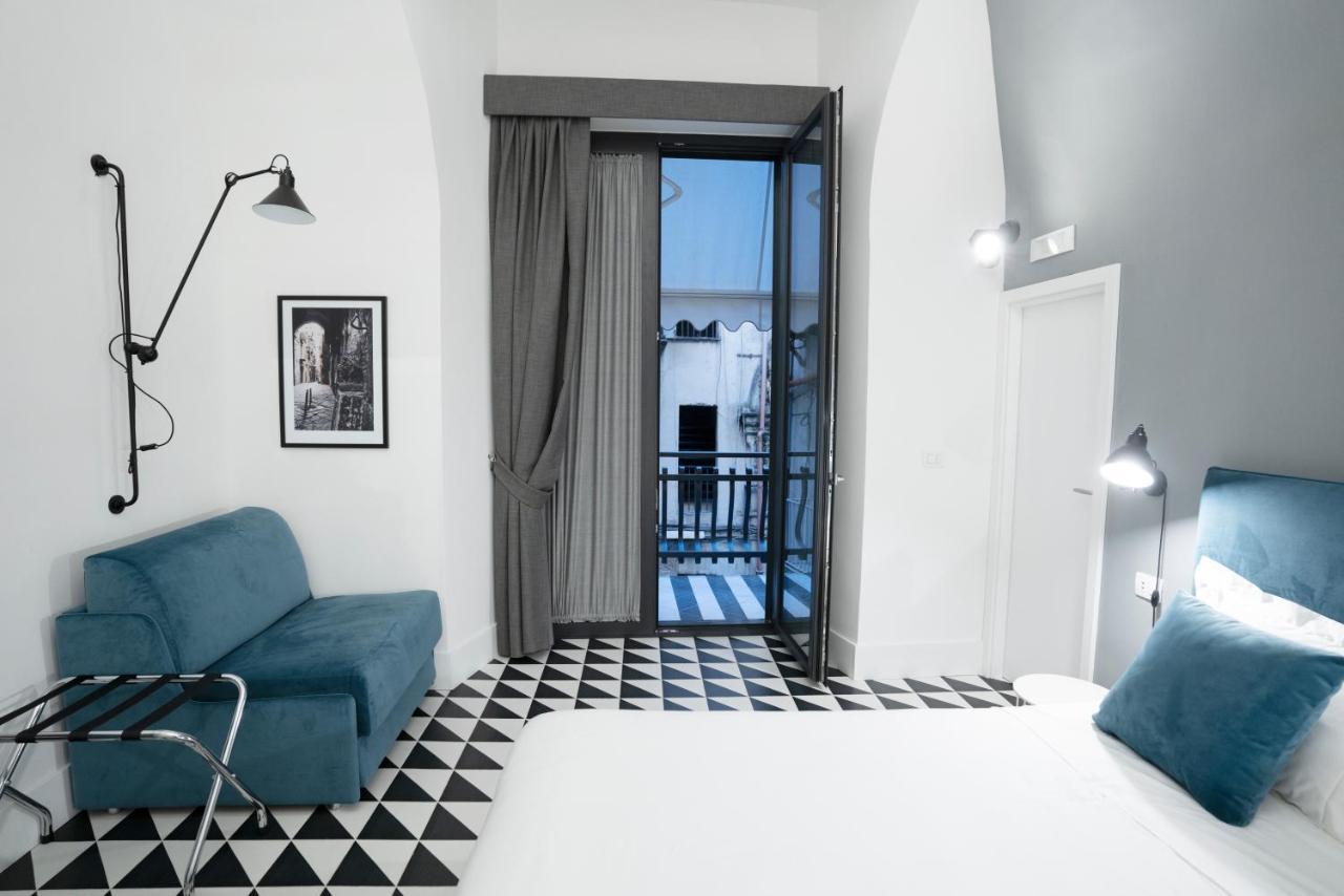 Pulcinella Suite Napoli Bagian luar foto