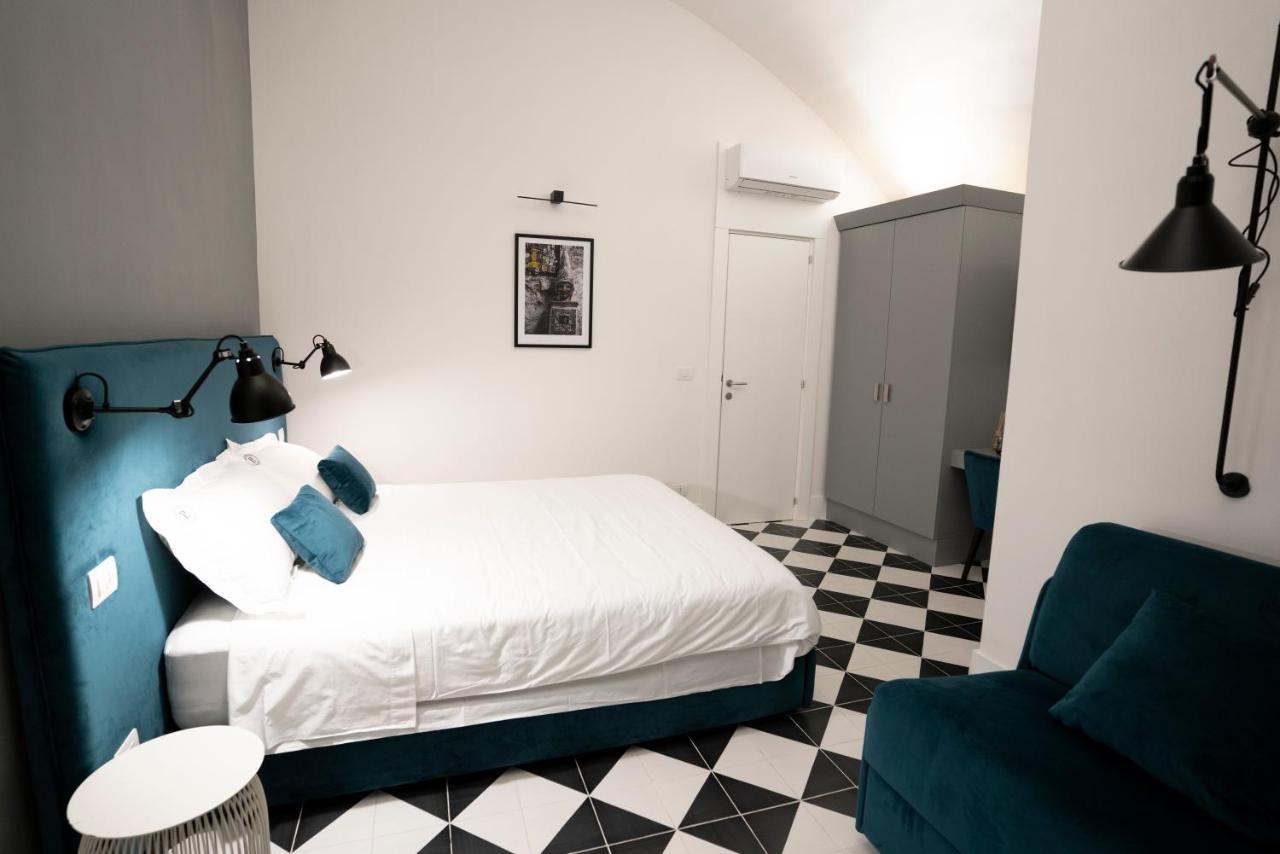 Pulcinella Suite Napoli Bagian luar foto