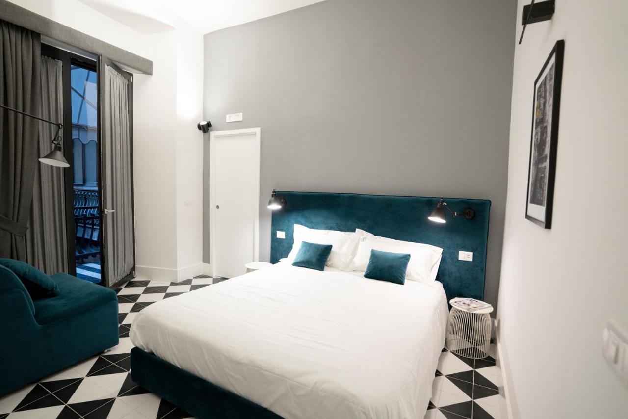 Pulcinella Suite Napoli Bagian luar foto