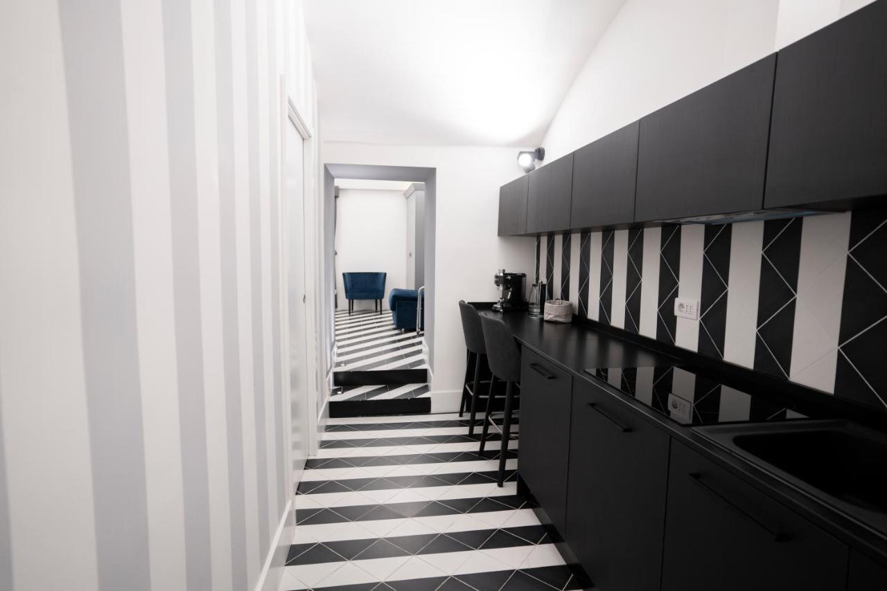 Pulcinella Suite Napoli Bagian luar foto