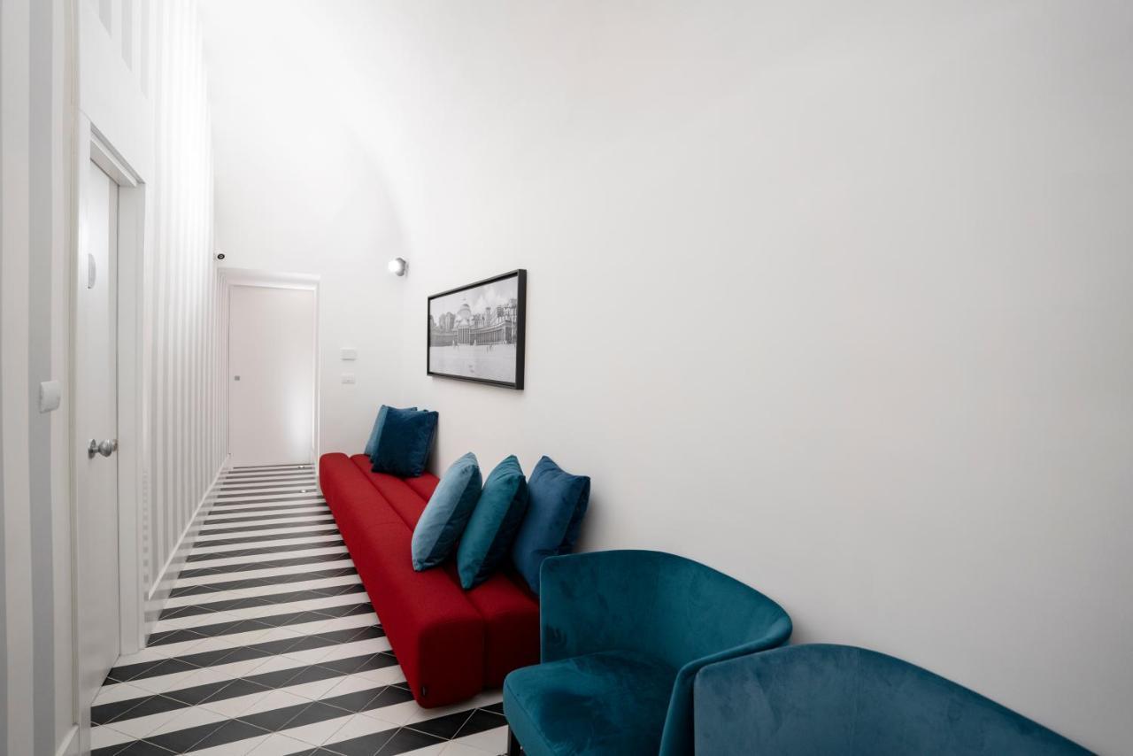 Pulcinella Suite Napoli Bagian luar foto